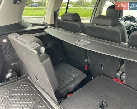 Белый Фольксваген Туран, объемом двигателя 1.4 л и пробегом 159 тыс. км за 15700 $, фото 32 на Automoto.ua