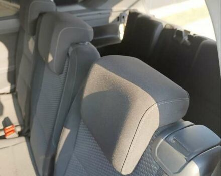 Білий Фольксваген Туран, об'ємом двигуна 1.6 л та пробігом 250 тис. км за 13500 $, фото 2 на Automoto.ua