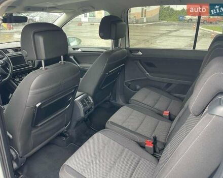 Белый Фольксваген Туран, объемом двигателя 1.4 л и пробегом 159 тыс. км за 15700 $, фото 30 на Automoto.ua