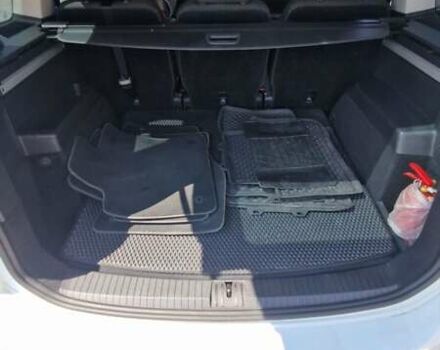 Белый Фольксваген Туран, объемом двигателя 1.97 л и пробегом 240 тыс. км за 16300 $, фото 10 на Automoto.ua