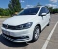 Белый Фольксваген Туран, объемом двигателя 1.97 л и пробегом 240 тыс. км за 16300 $, фото 1 на Automoto.ua
