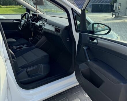 Белый Фольксваген Туран, объемом двигателя 2 л и пробегом 310 тыс. км за 14200 $, фото 7 на Automoto.ua