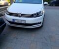 Білий Фольксваген Туран, об'ємом двигуна 1.6 л та пробігом 250 тис. км за 13500 $, фото 1 на Automoto.ua
