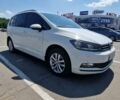 Белый Фольксваген Туран, объемом двигателя 1.97 л и пробегом 240 тыс. км за 16300 $, фото 6 на Automoto.ua