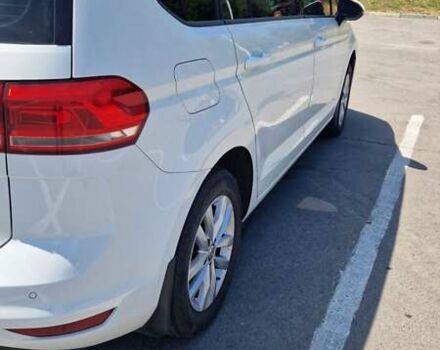 Белый Фольксваген Туран, объемом двигателя 1.97 л и пробегом 240 тыс. км за 16300 $, фото 24 на Automoto.ua