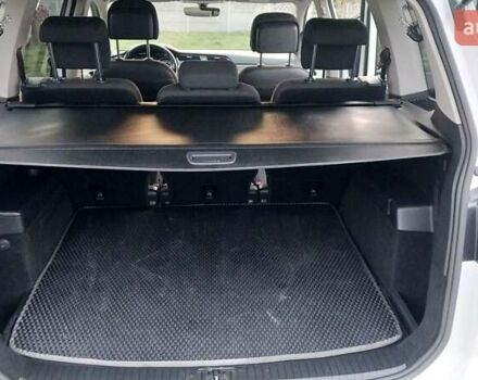 Белый Фольксваген Туран, объемом двигателя 1.97 л и пробегом 313 тыс. км за 13999 $, фото 21 на Automoto.ua