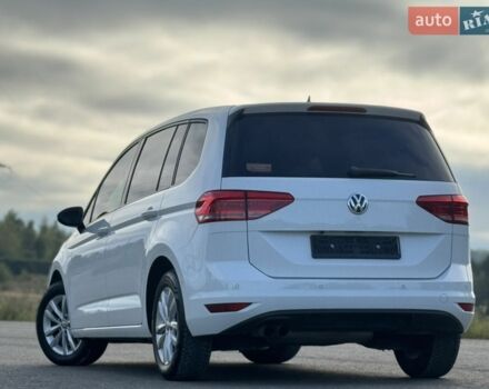 Білий Фольксваген Туран, об'ємом двигуна 2 л та пробігом 206 тис. км за 15300 $, фото 10 на Automoto.ua