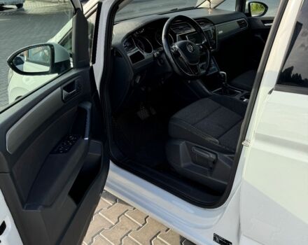 Белый Фольксваген Туран, объемом двигателя 2 л и пробегом 310 тыс. км за 14200 $, фото 11 на Automoto.ua