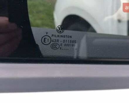 Белый Фольксваген Туран, объемом двигателя 1.97 л и пробегом 313 тыс. км за 13499 $, фото 36 на Automoto.ua