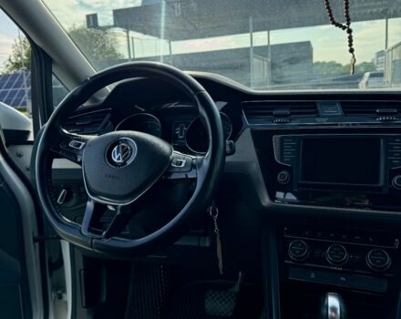 Белый Фольксваген Туран, объемом двигателя 2 л и пробегом 310 тыс. км за 14200 $, фото 16 на Automoto.ua