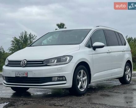 Белый Фольксваген Туран, объемом двигателя 1.4 л и пробегом 159 тыс. км за 15700 $, фото 1 на Automoto.ua
