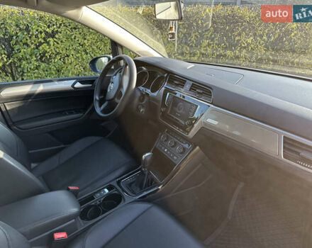 Білий Фольксваген Туран, об'ємом двигуна 1.97 л та пробігом 205 тис. км за 15000 $, фото 10 на Automoto.ua