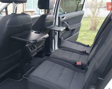 Белый Фольксваген Туран, объемом двигателя 1.97 л и пробегом 313 тыс. км за 13499 $, фото 23 на Automoto.ua