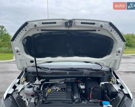 Белый Фольксваген Туран, объемом двигателя 1.4 л и пробегом 159 тыс. км за 15700 $, фото 12 на Automoto.ua