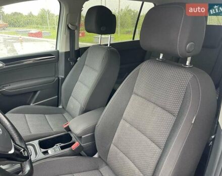 Белый Фольксваген Туран, объемом двигателя 1.4 л и пробегом 159 тыс. км за 15700 $, фото 15 на Automoto.ua