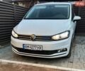 Білий Фольксваген Туран, об'ємом двигуна 2 л та пробігом 299 тис. км за 15700 $, фото 1 на Automoto.ua