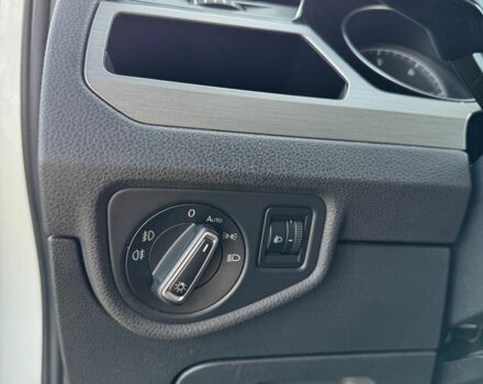 Белый Фольксваген Туран, объемом двигателя 2 л и пробегом 310 тыс. км за 14200 $, фото 19 на Automoto.ua