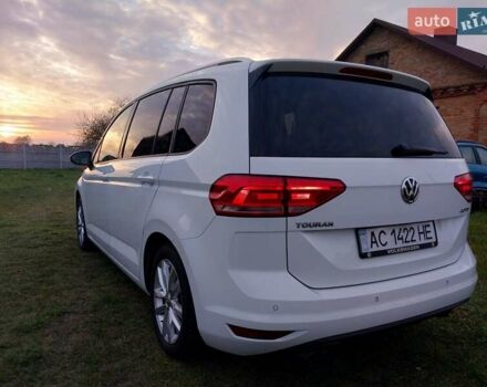Белый Фольксваген Туран, объемом двигателя 1.97 л и пробегом 313 тыс. км за 13499 $, фото 9 на Automoto.ua