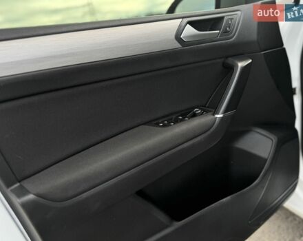 Білий Фольксваген Туран, об'ємом двигуна 2 л та пробігом 206 тис. км за 15300 $, фото 13 на Automoto.ua