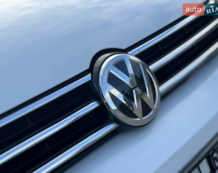Белый Фольксваген Туран, объемом двигателя 1.97 л и пробегом 199 тыс. км за 15800 $, фото 18 на Automoto.ua