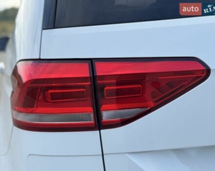 Білий Фольксваген Туран, об'ємом двигуна 2 л та пробігом 206 тис. км за 15300 $, фото 9 на Automoto.ua