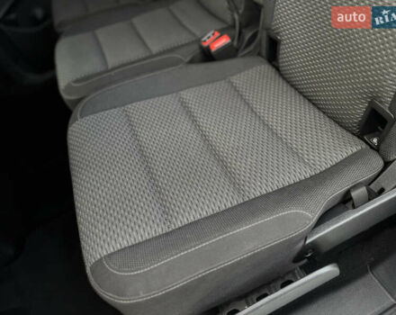 Белый Фольксваген Туран, объемом двигателя 1.97 л и пробегом 199 тыс. км за 15800 $, фото 67 на Automoto.ua