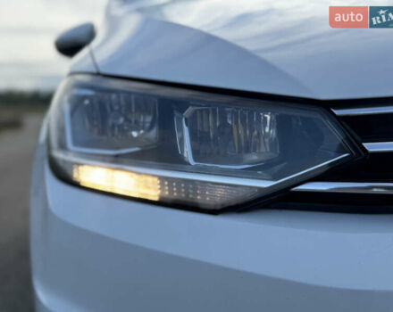 Белый Фольксваген Туран, объемом двигателя 1.97 л и пробегом 199 тыс. км за 15800 $, фото 17 на Automoto.ua