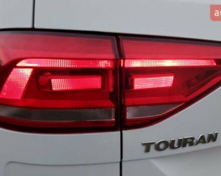 Белый Фольксваген Туран, объемом двигателя 1.97 л и пробегом 313 тыс. км за 13999 $, фото 41 на Automoto.ua