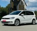 Білий Фольксваген Туран, об'ємом двигуна 2 л та пробігом 220 тис. км за 15500 $, фото 1 на Automoto.ua