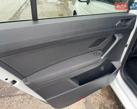 Белый Фольксваген Туран, объемом двигателя 1.4 л и пробегом 159 тыс. км за 15700 $, фото 36 на Automoto.ua