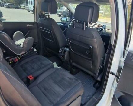 Белый Фольксваген Туран, объемом двигателя 1.97 л и пробегом 240 тыс. км за 16300 $, фото 18 на Automoto.ua