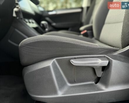 Білий Фольксваген Туран, об'ємом двигуна 2 л та пробігом 206 тис. км за 15300 $, фото 15 на Automoto.ua