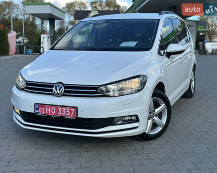 Белый Фольксваген Туран, объемом двигателя 1.6 л и пробегом 189 тыс. км за 15999 $, фото 4 на Automoto.ua