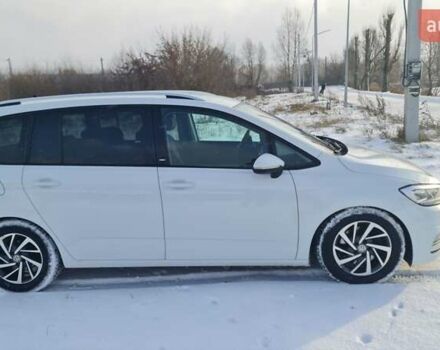 Білий Фольксваген Туран, об'ємом двигуна 1.6 л та пробігом 242 тис. км за 17000 $, фото 5 на Automoto.ua