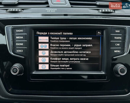 Белый Фольксваген Туран, объемом двигателя 1.6 л и пробегом 252 тыс. км за 14000 $, фото 73 на Automoto.ua