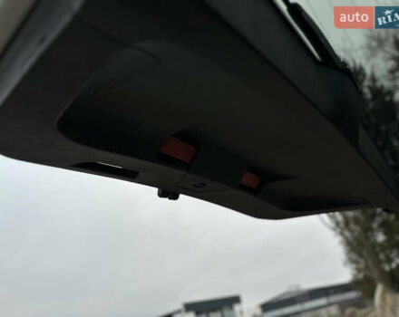 Белый Фольксваген Туран, объемом двигателя 1.6 л и пробегом 252 тыс. км за 14000 $, фото 61 на Automoto.ua