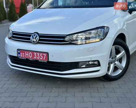Белый Фольксваген Туран, объемом двигателя 1.6 л и пробегом 189 тыс. км за 15999 $, фото 3 на Automoto.ua