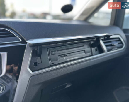 Белый Фольксваген Туран, объемом двигателя 1.6 л и пробегом 189 тыс. км за 15999 $, фото 35 на Automoto.ua