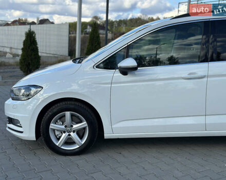 Белый Фольксваген Туран, объемом двигателя 1.6 л и пробегом 189 тыс. км за 15999 $, фото 10 на Automoto.ua
