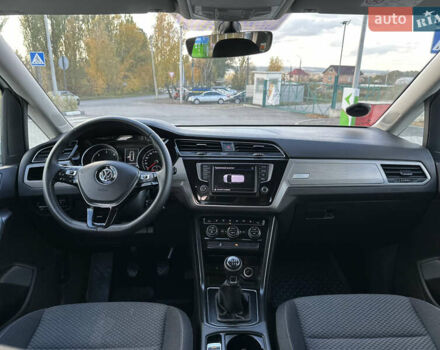 Белый Фольксваген Туран, объемом двигателя 1.6 л и пробегом 189 тыс. км за 15999 $, фото 20 на Automoto.ua