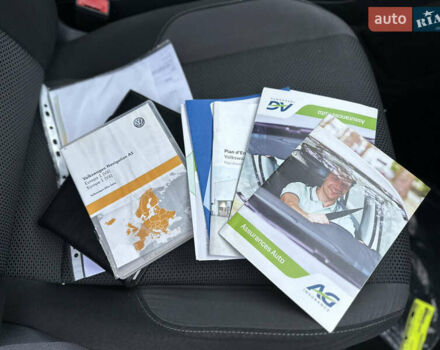 Белый Фольксваген Туран, объемом двигателя 1.6 л и пробегом 252 тыс. км за 14000 $, фото 77 на Automoto.ua