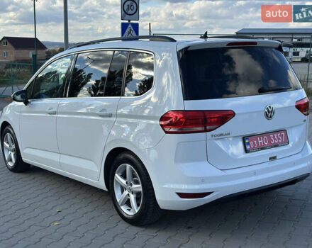 Фольксваген Туран 2017 у Хмельницькому на Automoto.ua Білий Фольксваген Туран, об'ємом двигуна 1.6 л та пробігом 189 тис. км за 15550 $, фото 16 на Automoto.ua