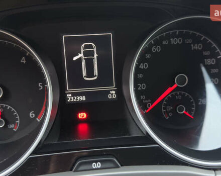 Белый Фольксваген Туран, объемом двигателя 1.97 л и пробегом 232 тыс. км за 16600 $, фото 39 на Automoto.ua