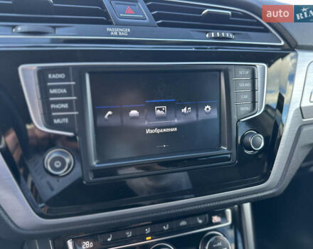 Белый Фольксваген Туран, объемом двигателя 1.6 л и пробегом 189 тыс. км за 15999 $, фото 31 на Automoto.ua