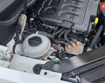 Белый Фольксваген Туран, объемом двигателя 1.97 л и пробегом 232 тыс. км за 16600 $, фото 20 на Automoto.ua