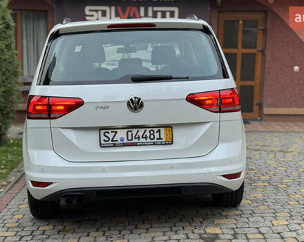 Белый Фольксваген Туран, объемом двигателя 1.97 л и пробегом 232 тыс. км за 16600 $, фото 13 на Automoto.ua