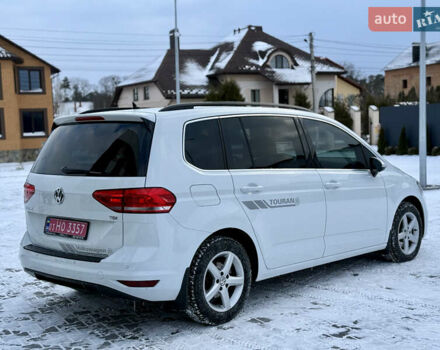 Білий Фольксваген Туран, об'ємом двигуна 1.6 л та пробігом 194 тис. км за 16400 $, фото 10 на Automoto.ua