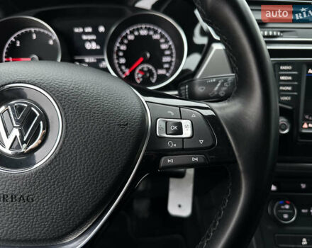 Белый Фольксваген Туран, объемом двигателя 1.6 л и пробегом 252 тыс. км за 14000 $, фото 32 на Automoto.ua