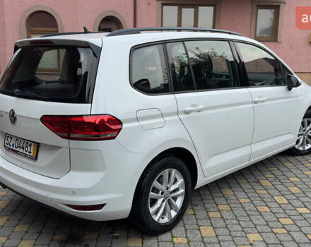 Белый Фольксваген Туран, объемом двигателя 1.97 л и пробегом 232 тыс. км за 16600 $, фото 9 на Automoto.ua