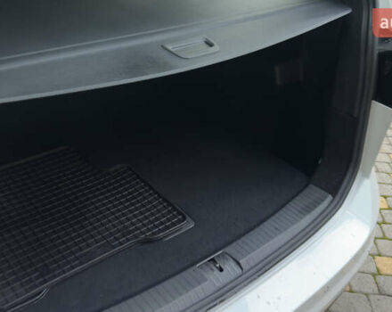 Белый Фольксваген Туран, объемом двигателя 1.97 л и пробегом 232 тыс. км за 16600 $, фото 25 на Automoto.ua